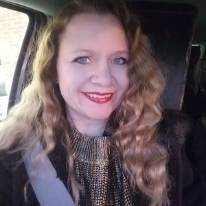 Meet your Posher, Heidi